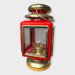 1979 Red & Brass Kerosene Lantern Indoor Outdoor NOS Holiday Christmas Décor